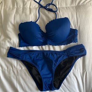 Victoria’s Secret bikini